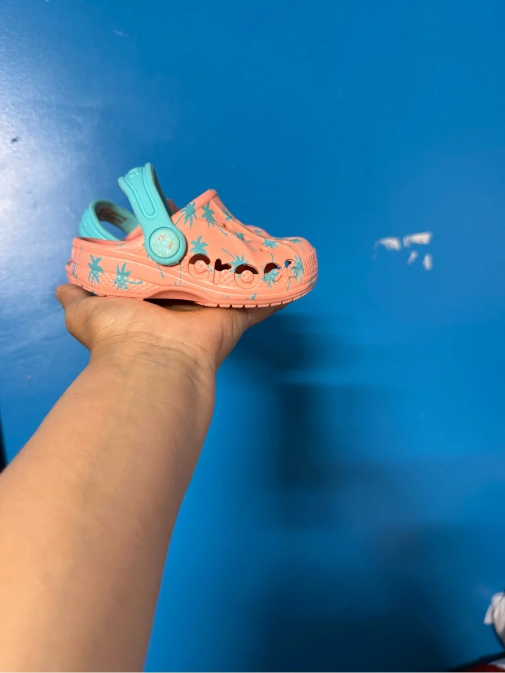 Baby girl  Coral Pink Palm-Print Clog with Teal Strap Sz 6